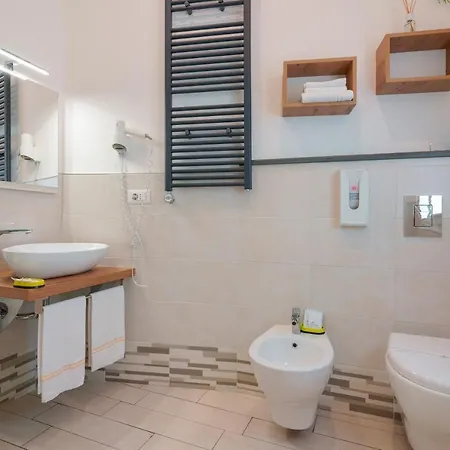 Bardilio Luxury Pensión *